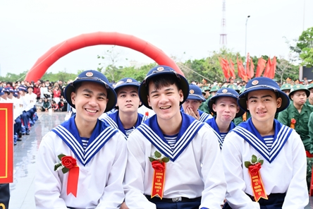 Localities continue youth handover to military units